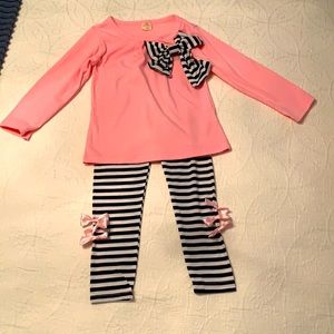 Girls matching pants set